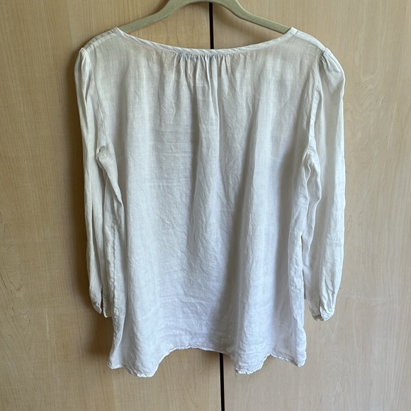 **DONATED** 💯% white linen blouse - Picture 3 of 7